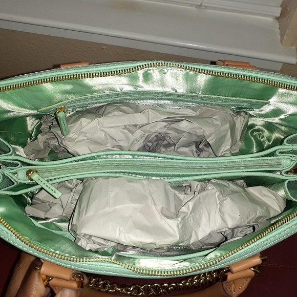 Pistachio LEATHER HANDBAG -JOY IMAN - Picture 6 of 7